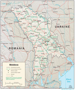 Duża mapa polityczna i administracyjna Mołdowy z reliefem, drogami i miastami.
