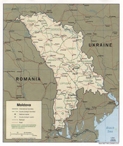 Mapa polityczna i administracyjna Mołdowy z drogami i miastami.