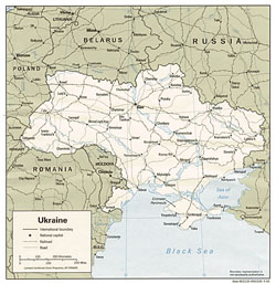 Mapa polityczna Ukrainy z drogami i miastami.